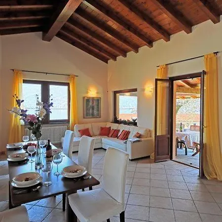 Sleeps 6
