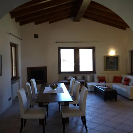 Sleeps 6 *